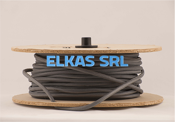 Nuestros cables cuentan con certificación. Además cuentan con un proceso de pegado que evita que se despelucen en su armado.